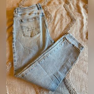 American Eagle Outfitters Light Wash Skinny Jeans